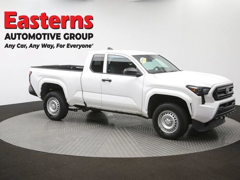 Used 2024 Toyota Tacoma SR RWD image 44