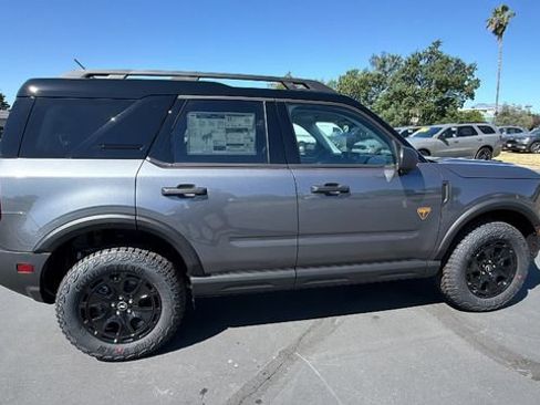 New 2026 Ford Bronco Sport Badlands w/ Sasquatch Badlands Package AWD/4WD image 3