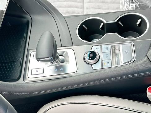 Certified 2025 Genesis G70 2.5T w/ Sport Prestige Package image 15