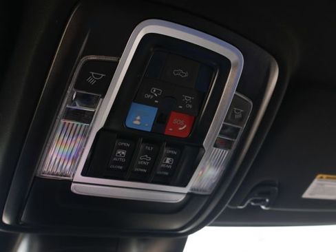 New 2026 RAM 3500 Laramie AWD/4WD image 17