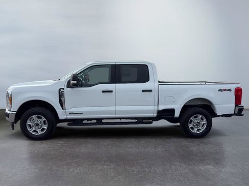 Used 2025 Ford F250 XLT AWD/4WD image 2