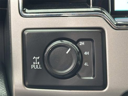 Used 2022 Ford F250 Lariat w/ Tremor Off-Road Package image 17
