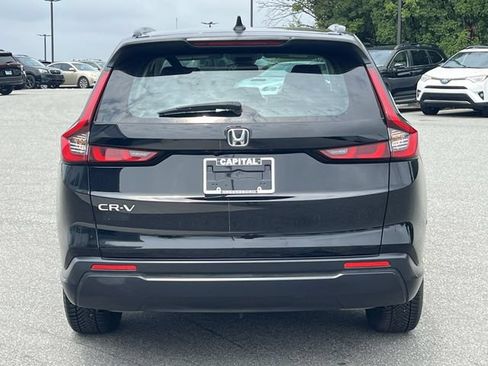 Used 2023 Honda CR-V LX image 12