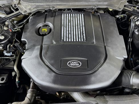 Used 2017 Land Rover Discovery HSE Luxury image 39