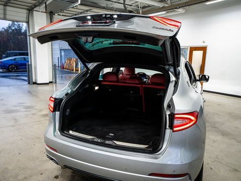 Used 2018 Maserati Levante S GranSport image 64