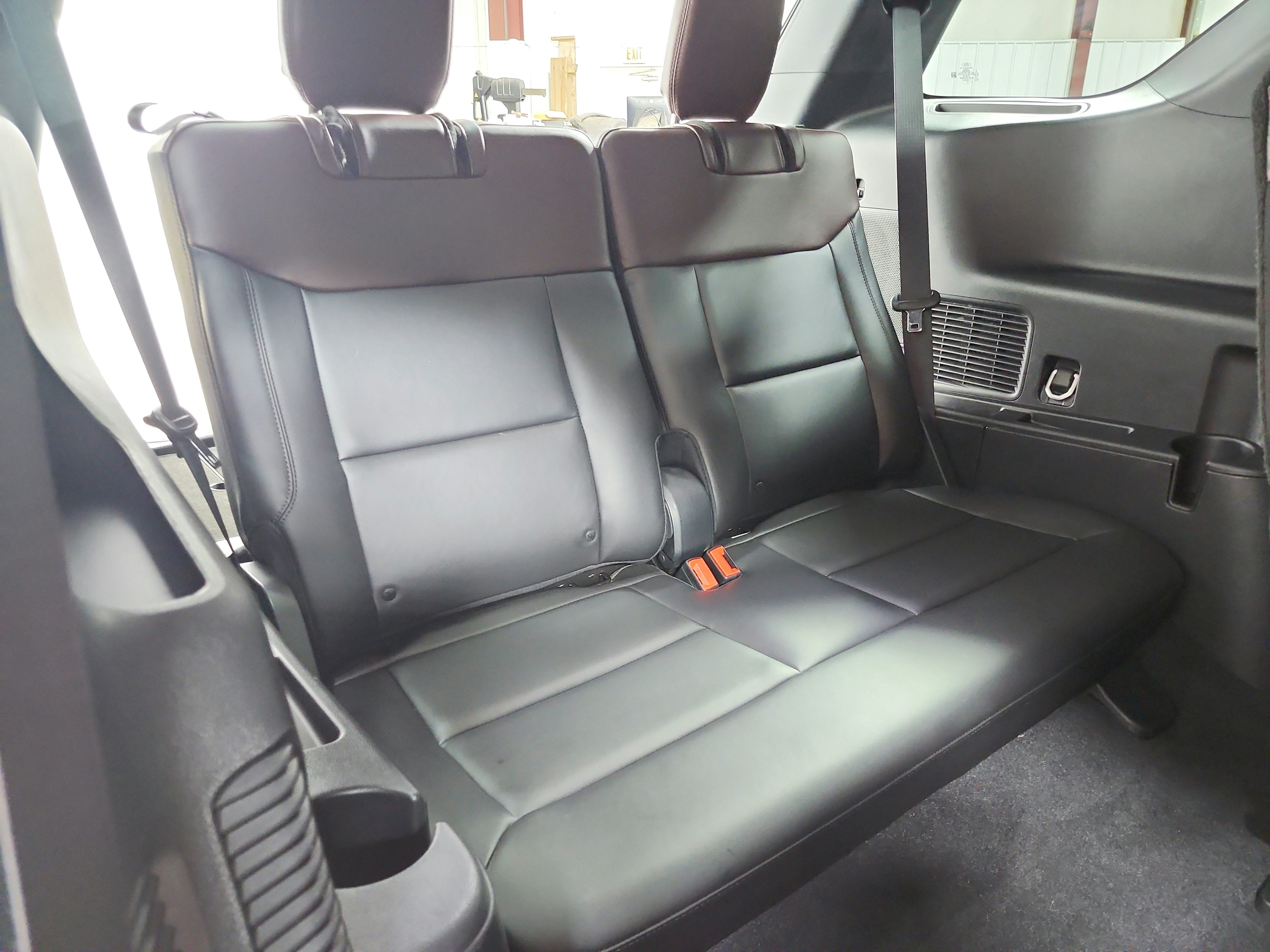Used 2023 Ford Explorer Platinum w/ Technology Package AWD/4WD image 50