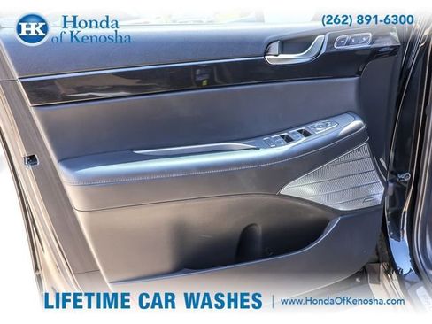 Used 2022 Hyundai Palisade Limited w/ Cargo Package AWD/4WD image 24