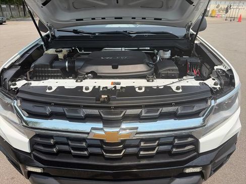 Used 2022 Chevrolet Colorado W/T w/ WT Convenience Package AWD/4WD image 32