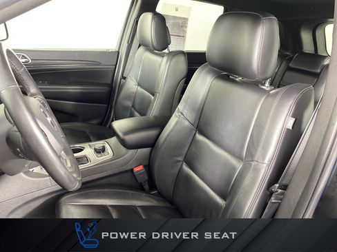 Used 2019 Jeep Grand Cherokee Limited image 17