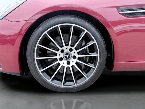 Used 2020 Mercedes-Benz SLC 300 SLC 300 w/ Premium Package image 15