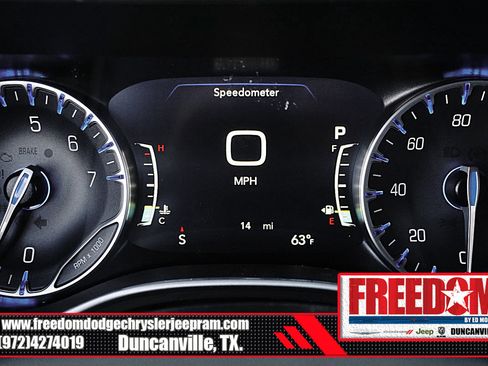 New 2026 Chrysler Pacifica Select image 30