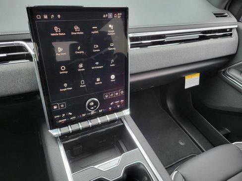 New 2026 GMC Sierra EV Elevation image 9