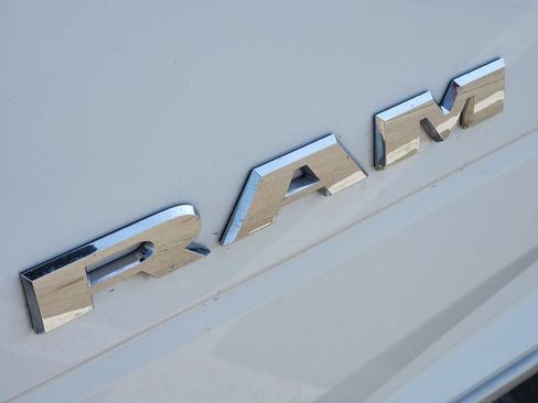 Used 2022 RAM 3500 Tradesman image 11