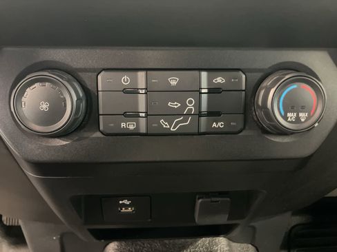 Used 2022 Ford F350 XL w/ Power Equipment Group image 19