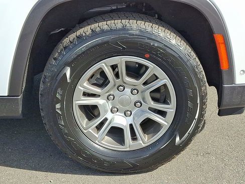 Certified 2022 Jeep Wagoneer Series I image 8