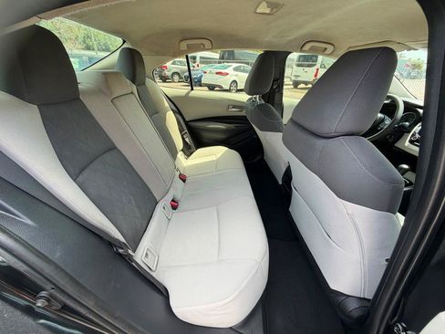Used 2020 Toyota Corolla LE FWD image 10