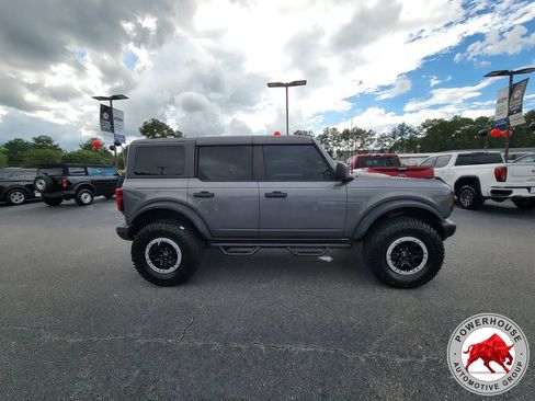 Used 2024 Ford Bronco Black Diamond w/ Sasquatch Package AWD/4WD image 8