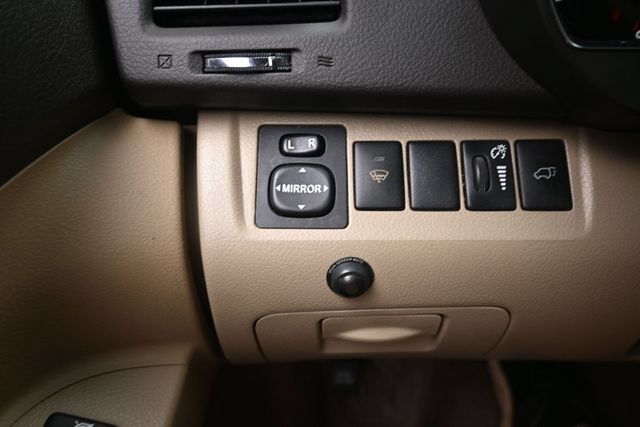 Used 2009 Toyota Highlander Limited w/ Extra Value Pkg 8 FWD image 16