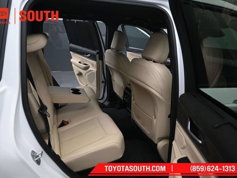 Used 2023 Jeep Grand Cherokee Limited w/ Luxury Tech Group II AWD/4WD image 37