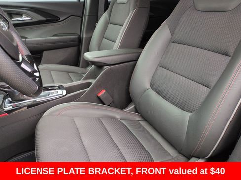 Used 2023 Chevrolet TrailBlazer RS w/ Convenience Package image 27