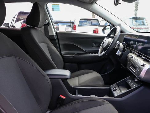 Used 2024 Hyundai Kona SEL FWD image 23