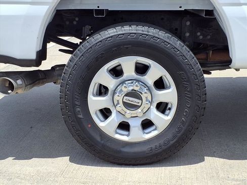 Used 2024 Ford F250 XLT w/ FX4 Off-Road Package AWD/4WD image 10