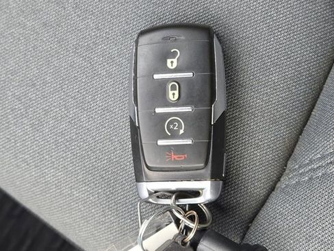 Used 2021 RAM 1500 Big Horn image 35