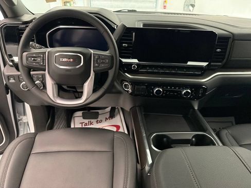 Used 2026 GMC Sierra 2500 SLT w/ SLT Premium Package AWD/4WD image 15