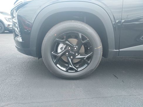 New 2026 Chevrolet Trax LT w/ Driver Confidence Package FWD image 10