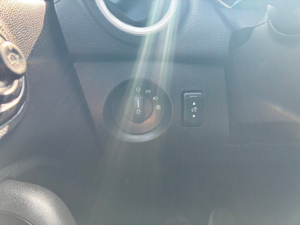 Used 2016 Ford Fiesta SE FWD image 31