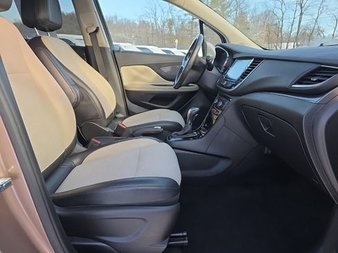 Used 2019 Buick Encore Preferred image 18