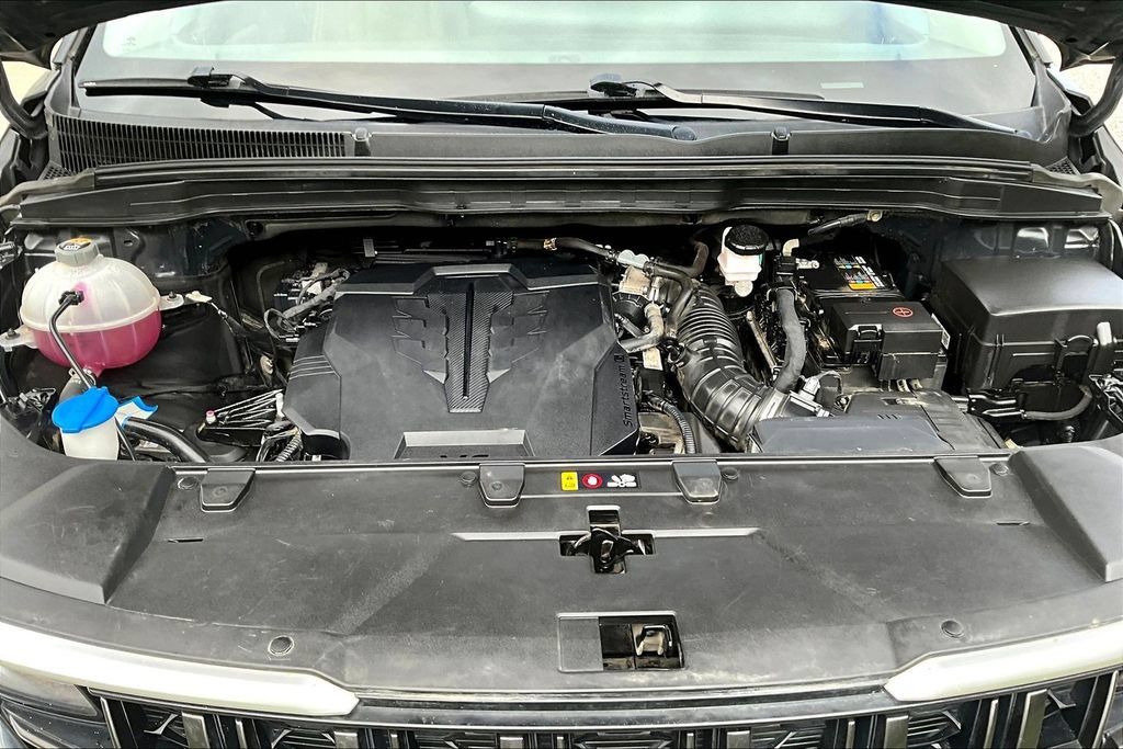 Used 2022 Kia Carnival EX FWD image 27