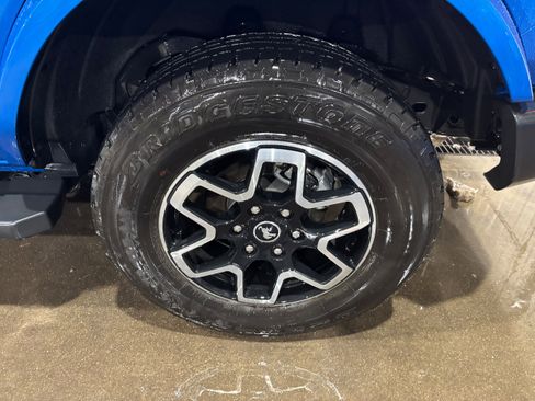 Used 2024 Ford Bronco Outer Banks image 7