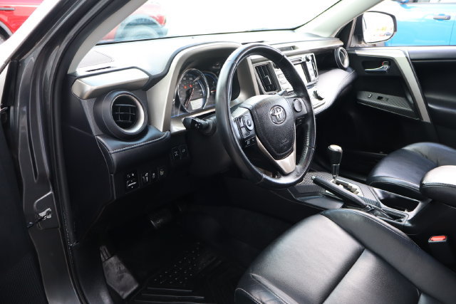 Used 2014 Toyota RAV4 Limited w/ Technology Package AWD/4WD image 14