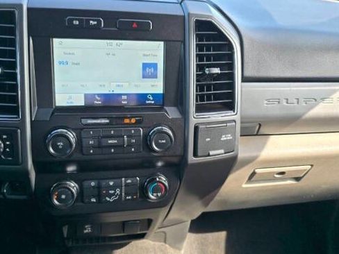 Used 2022 Ford F350 XLT image 8