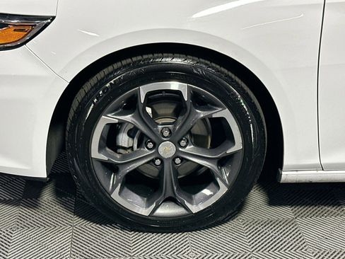 Used 2023 Chevrolet Malibu LT image 12