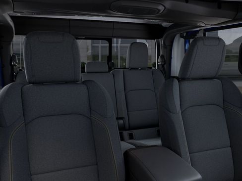 New 2025 Jeep Gladiator Willys image 27