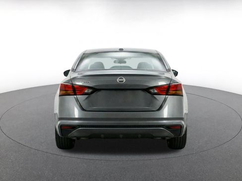 Used 2025 Nissan Altima 2.5 SV FWD image 7