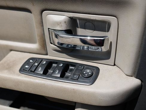 Used 2010 Dodge Ram 1500 Truck SLT w/ Remote Start & Security Group AWD/4WD image 37