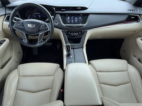 Used 2019 Cadillac XT5 Luxury image 11