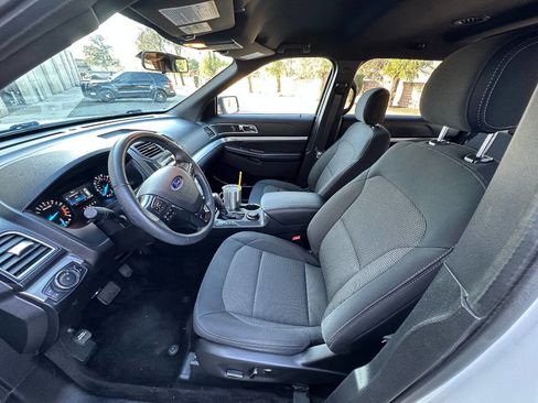 Used 2016 Ford Explorer XLT AWD/4WD image 39