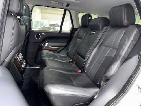 Used 2016 Land Rover Range Rover HSE image 46