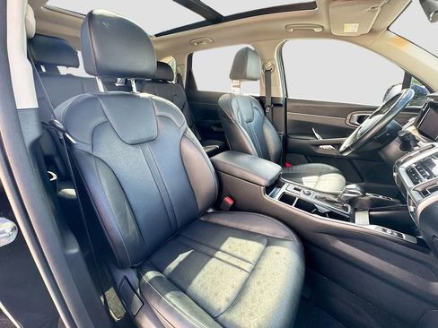 Certified 2022 Kia Sorento X-Line EX AWD/4WD image 33