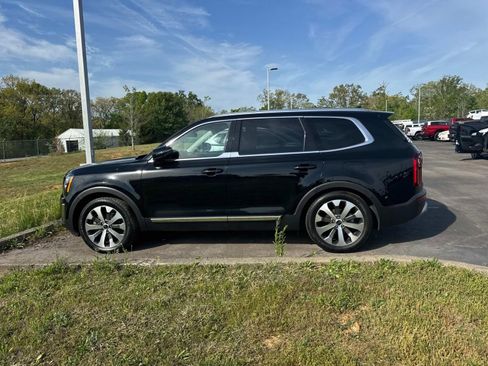 Used 2021 Kia Telluride EX w/ EX Premium Package image 7