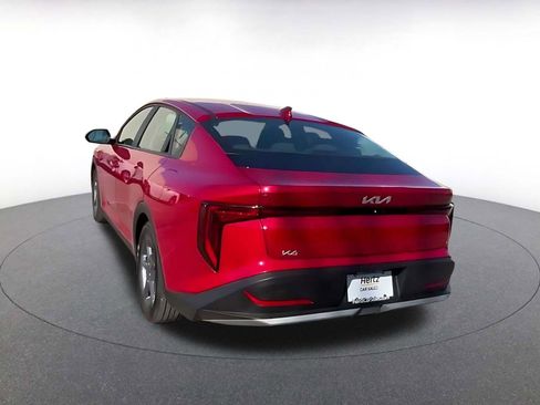 Used 2025 Kia K4 LXS image 11