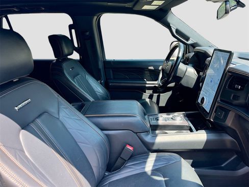 Used 2022 Ford Expedition Max Platinum image 31