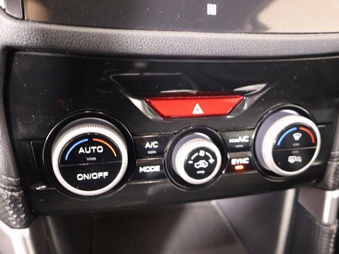 Used 2022 Subaru Forester Limited w/ Popular Package #2 image 9