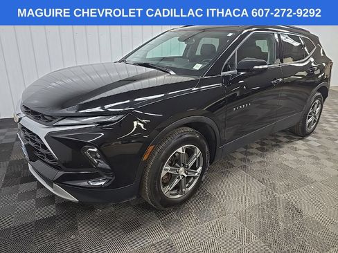 Used 2024 Chevrolet Blazer LT AWD/4WD image 9