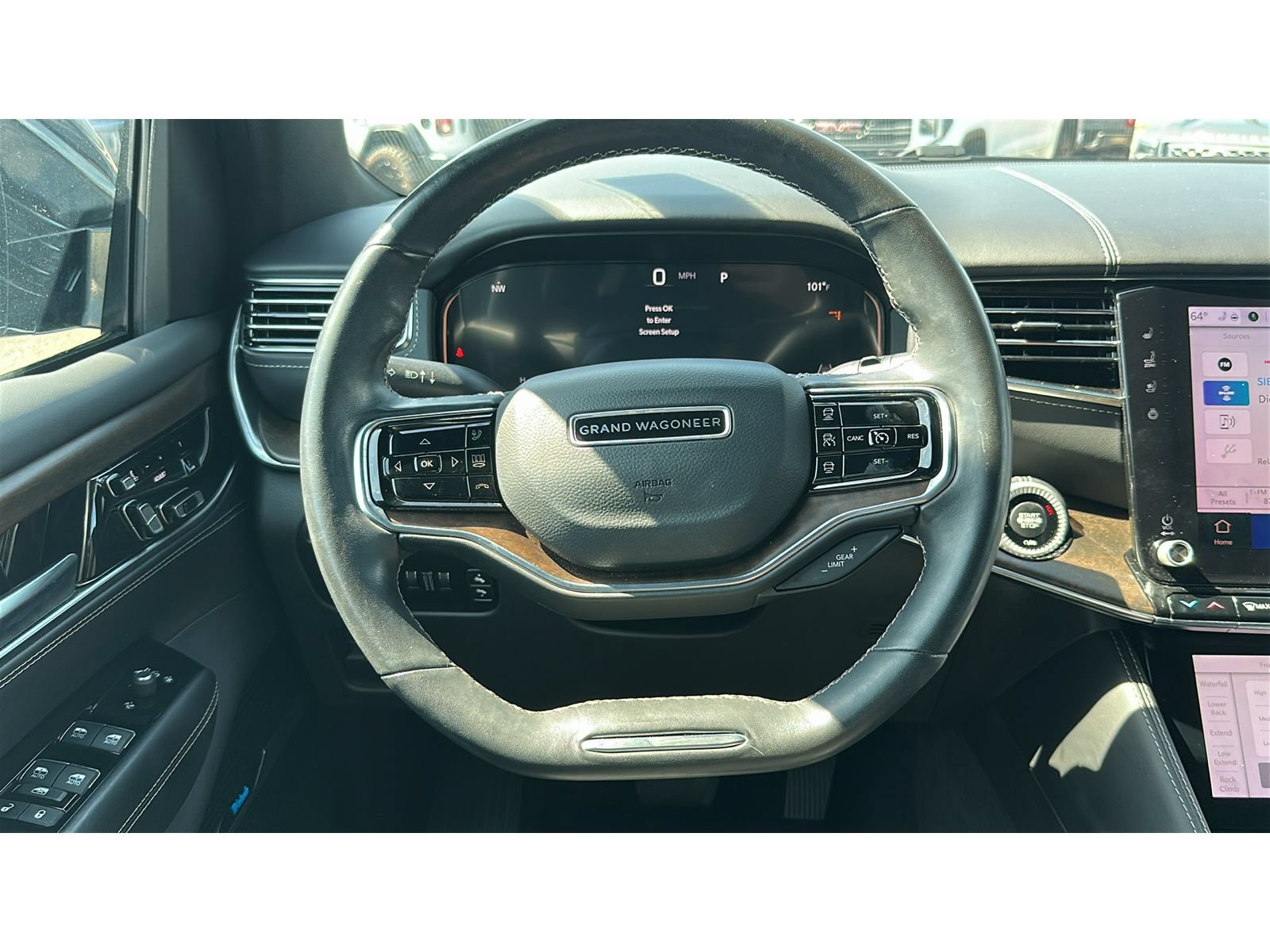Used 2022 Jeep Grand Wagoneer Series I w/ Flexible Seating Group AWD/4WD image 28