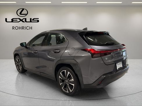 Used 2019 Lexus UX 200 F Sport FWD image 8